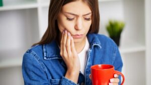 Tratamiento de sensibilidad dental en clínica dental